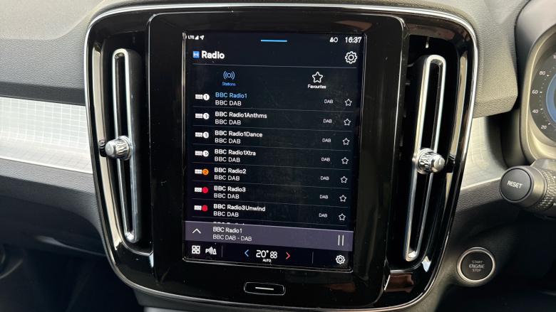 Volvo XC40 2.0 B3P Core 5dr Auto Petrol Estate